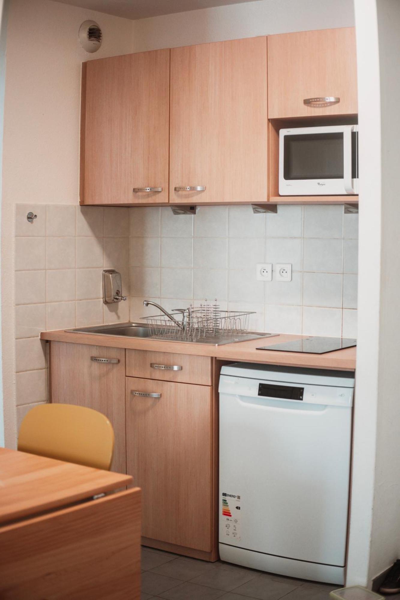 Bel Appartement Au Calme Avec Parking ليون المظهر الخارجي الصورة